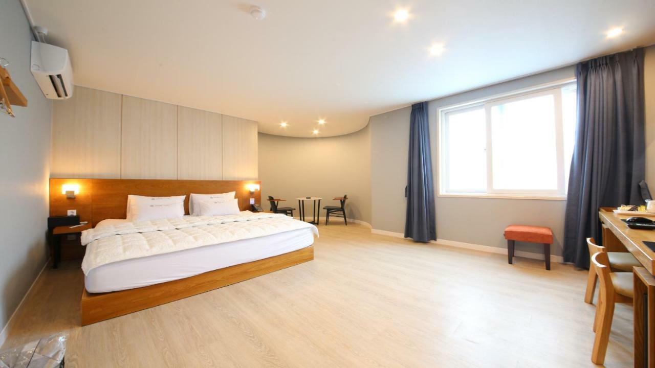 Hotel Palace Pohang Exteriör bild