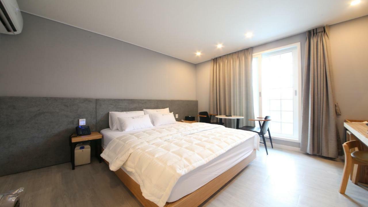 Hotel Palace Pohang Exteriör bild
